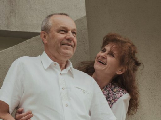 Letting Go of Sentimental Items with Support